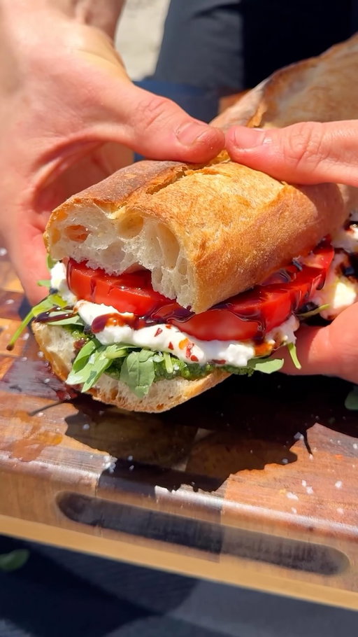 If I had to eat one sandwich all summer, it’d probably be this one. 

A layer of fresh homemade pesto, arugula, burrata, heirloom tomatoes, red pepper flakes, flaky salt, extra-virgin olive oil, and a drizzle of balsamic glaze. 

#caprese #sandwich #beachvibes #burrata #summer 

Caprese sandwich 
Beach sandwich
Burrata beach sandwich 
Summer vibes
Summer recipes