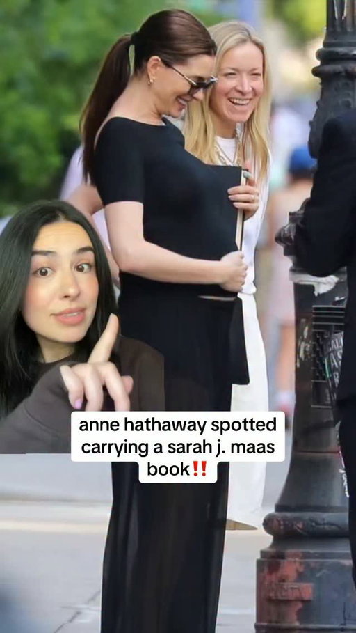 forever hoping for an ACOTAR or Throne of Glass tv show or movie 🤧 @sarahjmaas 

#annehathaway #acotar #book #bookish #sarahjmass