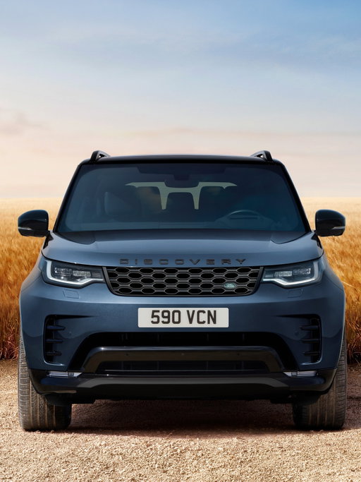 Pick a direction. Pack the snacks.
 
Discovery Landmark Edition. Seven seats, a panoramic roof and a built-in fridge, ready for every road trip.
 
#Discovery
 
—
 
Model shown is Discovery Landmark Edition 27MY in Tasman Blue with optional features. Availability and specification varies by market, please check with your local retailer.