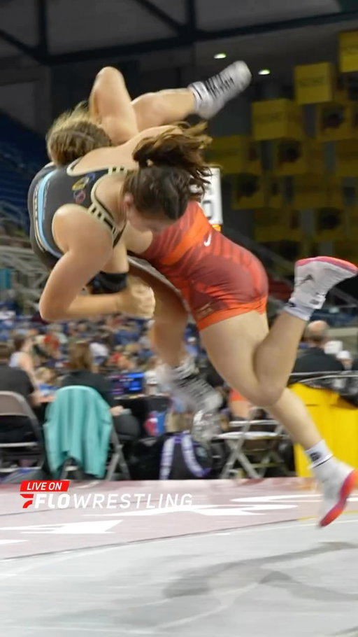 Eduarda Rodrigues was giving away free flights at Fargo a few years back ✈️

📺 #Fargo | July 10-18 | LIVE on FloWrestling
