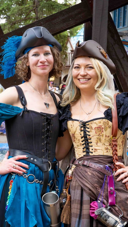 🏰 💖 If grown-ups made friends the way kids do. Renaissance Festival edition. Had a lot of fun making this video with Snubs. ☺️💖

#coloradorenaissancefestival #crf