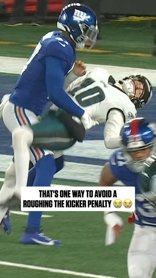 Did everything he could to hold him up 😂