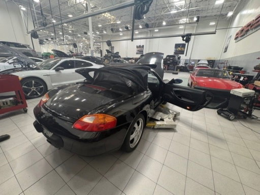 Installing the new OEM cab top, only to drop it down for Monterey Car week and the #PorscheChallenge26. This project is in the final stages and coming together beautifully!