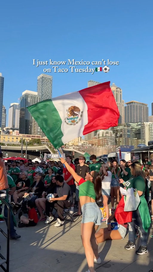 ¡VAMOS MÉXICO! 🇲🇽🥳 On to the Round of 16! The celebration is just getting started. ⚽️🔥

#fifaworldcup2026 #seattleworldcup #mexicoworldcup2026 
·fifaworldcup • fifa2026 • Mexicofifa2026 •seattlefifawatchparty •seattlepier62
