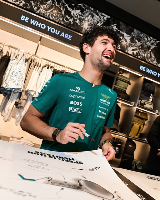 Kicking off race week in London as @jakcrawford_ joined the Oakley Covent Garden store for some sim racing, chats with guests, a closer look at the @astonmartinf1 HSTN Metal glasses, and a signing session with some lucky fans. The sim is in the store until July 5th, can you beat the fastest lap set by Jak? Come and try out!