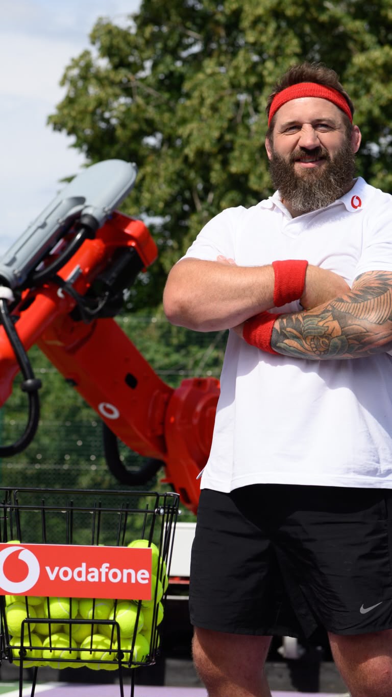 Took on Vodafone’s 5G+ Serve at Wimbledon Park, trying to return live serves as they were being hit on Centre Court. Turns out 130mph serves are harder to return than they look! Pretty wild what the @VodafoneUK network can do.

@vodafonethree #Wimbledon #tennis #AD