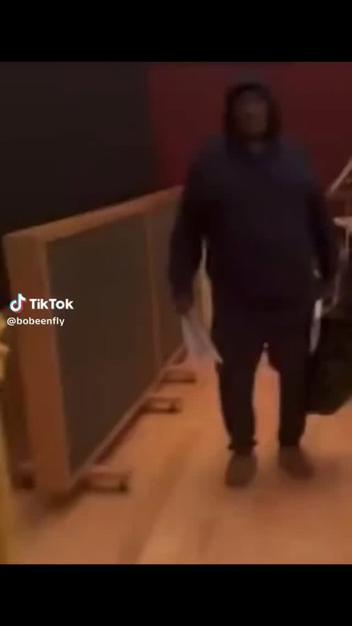 Alleged video of Gucci being robbed is released. Is this the ultimate gangsta move or snake move??