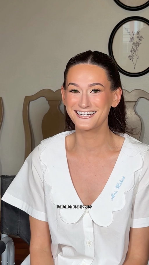 TIKTOK WENT CRAZY OVER THIS BRIDAL PARTY & I DONT BLAME THEM!!!!!💘💘🫶🏼😍

#makeup #wedding #weddingday #bridalparty #explorepage