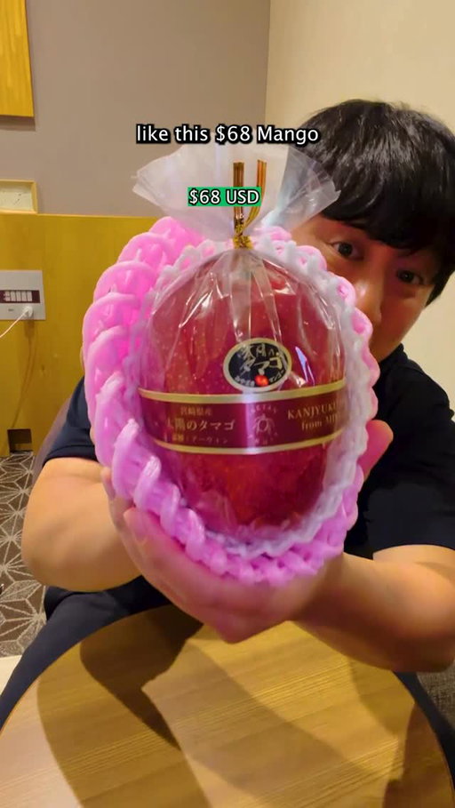 Only trying Expensive Fruits in Japan! 🍓🍎🥭🍊 #fruits #japan #japanesefood #isetan #luxuryfruit