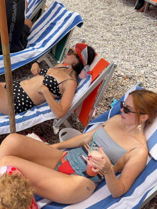 Italian beach days ⭐️🌊🦀🌅⛵️🐚