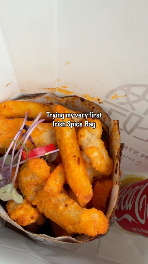 Tried my first Irish spice bag. I’m hooked. 🌶️ 

IMO get the combo with the Coca Cola and the curry sauce. 🤏🏾