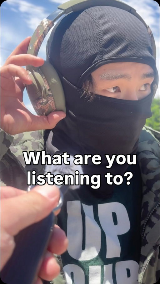 What are you listening to? 🫨

🗣️🗣️🗣️
The Boeing F/A-18E and F/A-18F Super Hornet are a series of American supersonic twin-engine, carrier-capable, multirole fighter aircraft derived from the McDonnell Douglas F/A-18 Hornet. The Super Hornet is in service with the armed forces of the United States, Australia, and Kuwait. The F/A-18E single-seat and F tandem-seat variants are larger and more advanced versions of the F/A-18C and D Hornet, respectively.