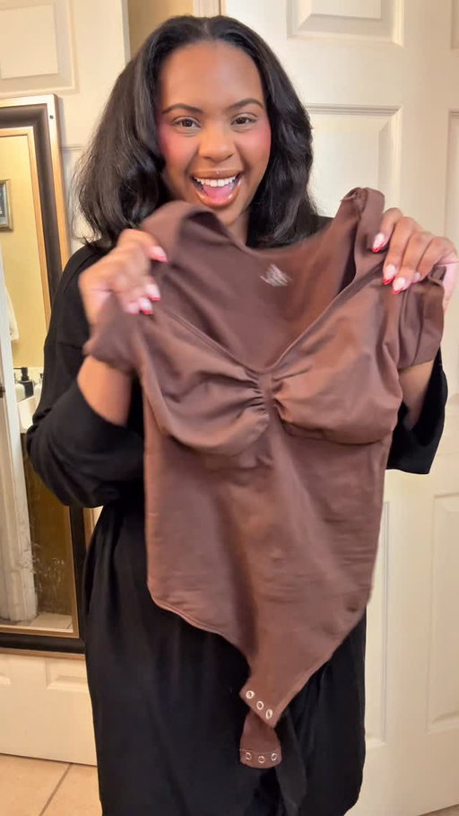 A good bodysuit is one of those closet staples you can never have too many of. 🤍 I love how easy this one is to throw on with jeans when I want to look put together without putting in too much effort. Thanks @heyshape for sending this over! ✨

#ad #heyshape #bodysuit #casual #lifestylecreator