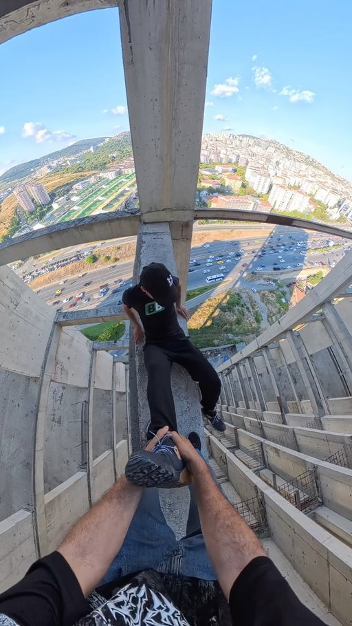 Performed by professionals. Do not attempt.
#insta360x5
