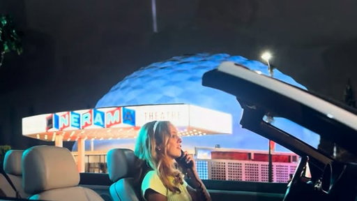 Breaking: Look who’s making a cameo in the new series Elle! The Cinerama Dome lit up Sunset Blvd for the first time since 2020. The Forman family allowed production to power it on for one night only during filming in 2025.