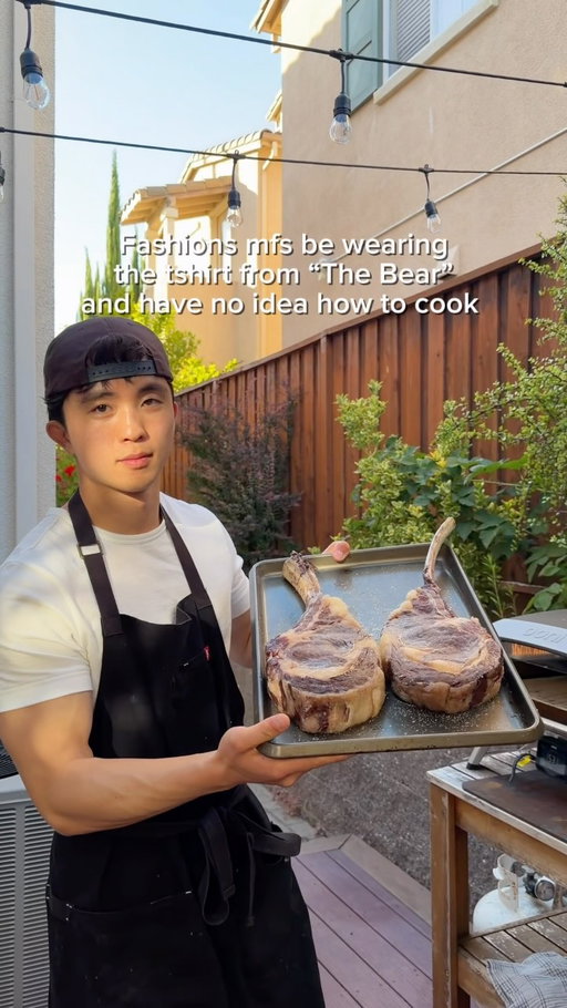 “The Bear” shirt this “Merz” that. How about you cook “the dinner”

@merzbschwanen 215
@madein saucier
@oonihq koda