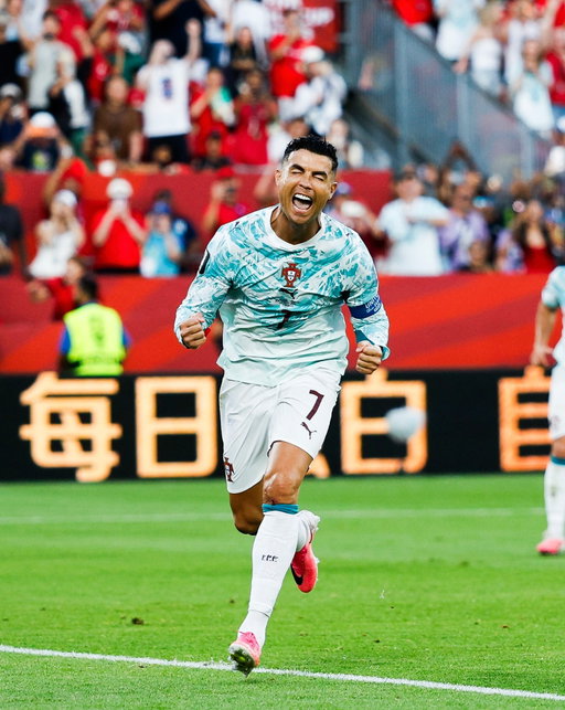 Cristiano Ronaldo. 🥶

#VaiDarPortugal | #ItsPortugalTime