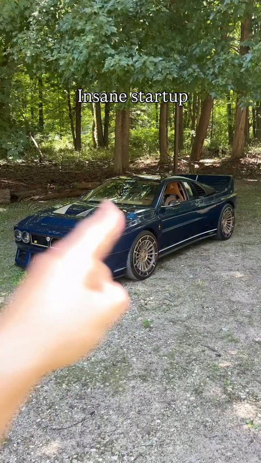 Pure bliss. Thanks to @hkmotorcars for letting me check this @kimera_automobili Evo 38 out

#kimera #restomod #hypercar