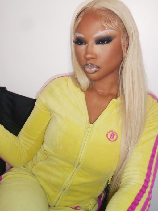 i love getting creative but i couldn’t decide on which lippie to do so i did both 😩 but im not gonna lie that glossy cool toned lip might be my favorite. which one yall like ? 🩶🖤 #MaryOnTheBeat #nolamua #makeuplooks #makeupartist #maccosmetics