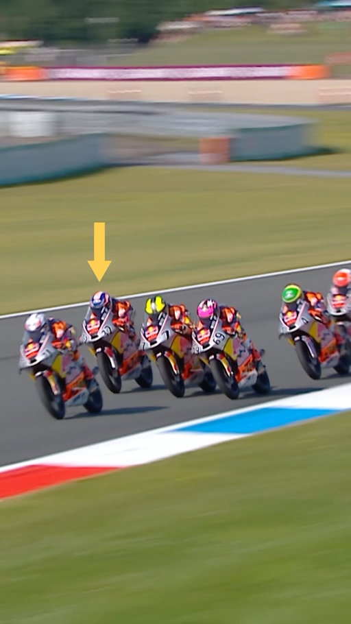Assen served up some seriously close racing 🫣🤏

#RedBullRookiesCup #RoadToMotoGP #MotoGP #Racing #DutchGP