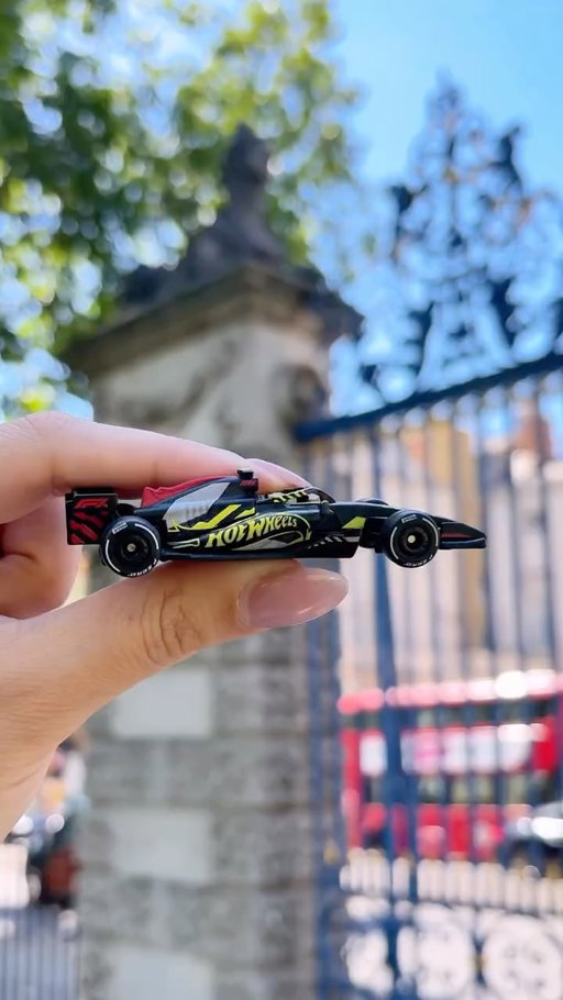 London pit stops to kick off FORMULA 1 BRITISH GRAND PRIX 2026. See you in the Fan Zone!