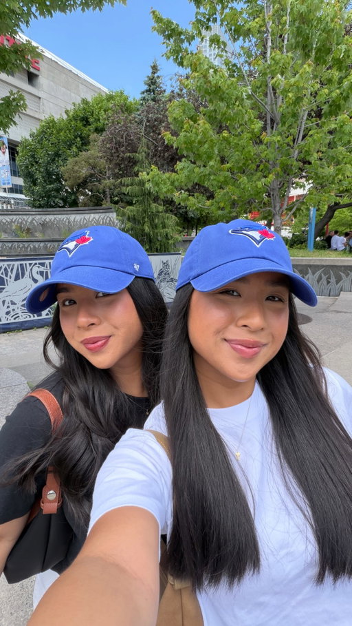 Blue Jays games are now even more fun with each other AND our BestTEA, @nesteacanada! 🧢⚾️✨ Grab yours while you watch the game at Rogers Centre or even at your local grocery store, today! #nestea #ad