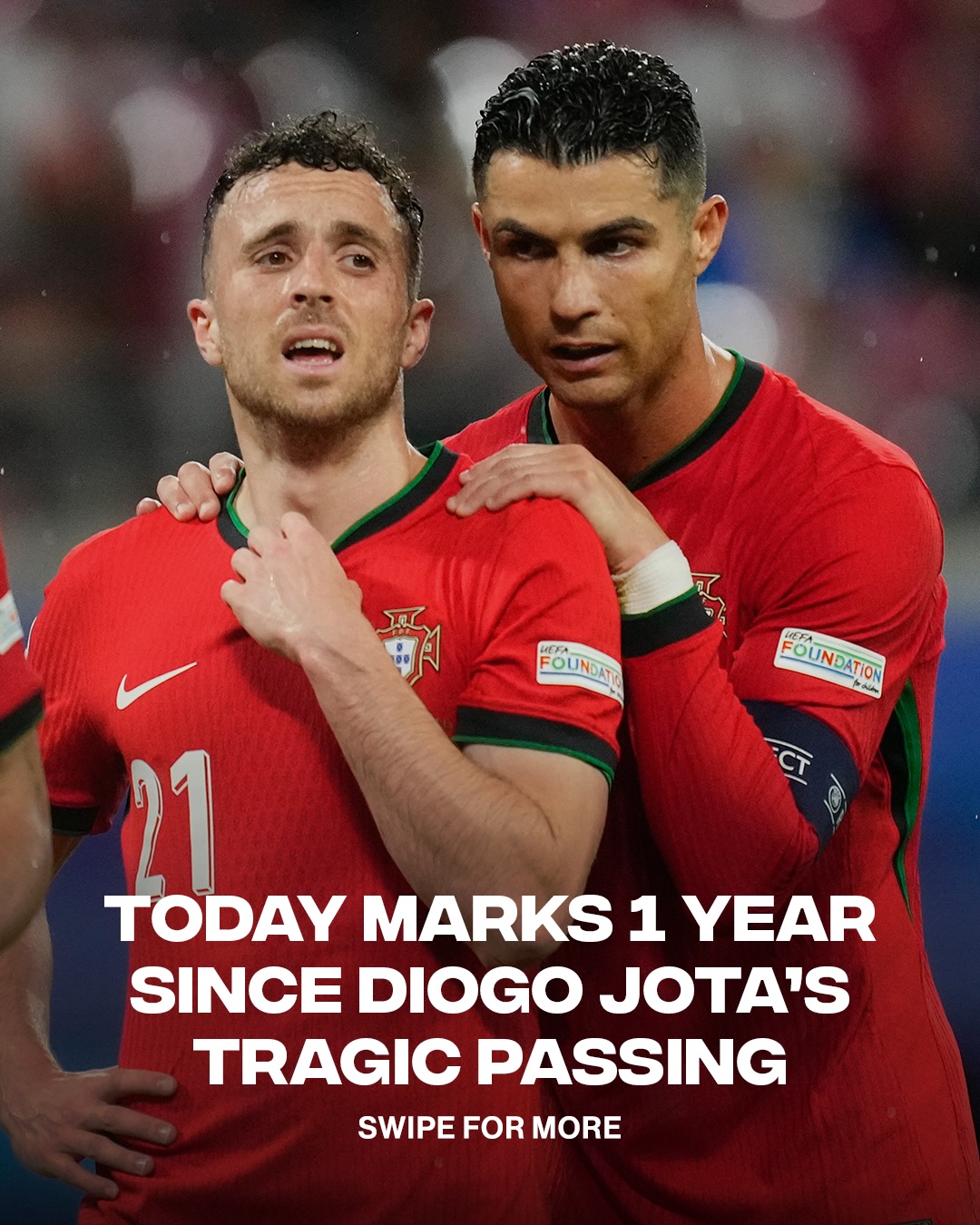 We lost Portugal/Liverpool forward Diogo Jota one year ago 🕊️

Of course, Cristiano Ronaldo & Portugal paid respects to their fallen teammate after last night’s dramatic win vs. Croatia.

(📸: Getty)