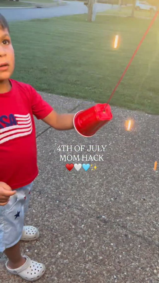 Kids want sparklers but you have anxiety? Try this hack for the 4th of July with small children! 

✨Grab a solo cup and poke a hole in it
✨Have them hold the sparkler with the cup covering their hand so it doesn’t spark all over their hands

I hope everyone has a safe and happy 4th of July weekend! Let me know if you’ve tried this before ♥️🤍🩵✨

Follow along for more mom life + mom hacks!🫶🏻

#fourthofjuly #momhack #4thofjulyweekend #toddlermom #momsofinstagram
