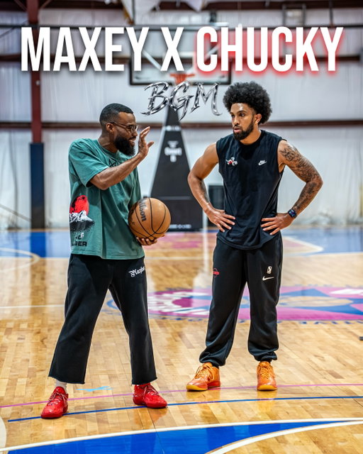 Toronto vibes in Louisville, KY as Raptors Guard @chucky.hepburn pulls up to train with @coachmaxey_55 🥋. Maxey is back at it again 👀♾️ #trainer #basketball #nba #bucket