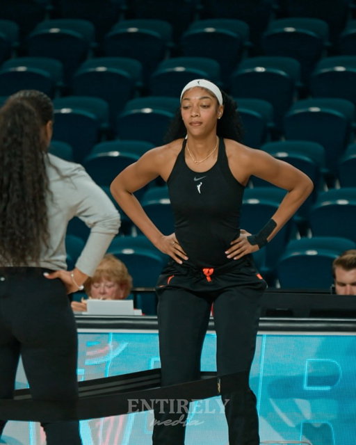 With Citron sidelined, last night was became more about the matchup between Shakira and Angel and if this young Mystics team could handle the Dream without her. 

They did. 

Shakira out here bodying everyone and channeling her inner KD. 

Rhyne Howard is a mf bucket, but what I noticed the most was how Alica completely stepped up and handled the pressure. To me, it’s undeniable that she needs to be the starting point guard for the Mystics going forward.

After watching both Angel & Caitlin up close, I have more respect for the way Angel plays. 

#angelreese #atlantadream #washingtonmystics #wnba #wnbaallstar 

SHOT BY : @darioooon

RESPECT

CINEMA

I SEE YOU RHYNE

SPINNN IT

DIMMMMEY

HANDLE AND FADE OFF THE ONE FOOT?!

TRECEEEE

POST WORK MENU

BETT IT THEN

👸🏾

LET ME GRAB THAT UP OFF YA

HEAD DOWN, LAYYYY

WATER

LOAD UP

SHEESH

IT’S PHYSICAL ‘ROUND HERE

AND OOOOONE

#and1

KD STYLE

#kevindurant #3pointer

AWW 🥹

#washingtonmystics #postgame