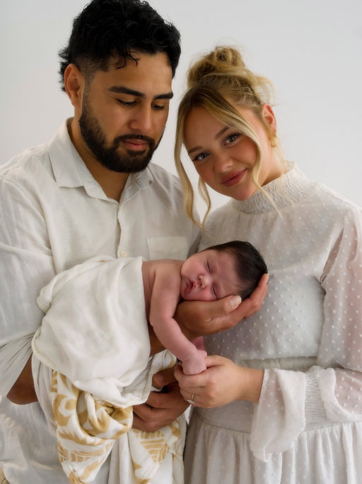 Watching our family grow has been the greatest gift. Happy 1 month, sweet girl 🤍