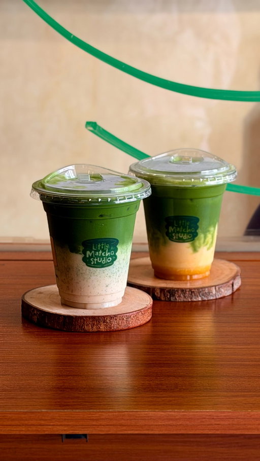 Apparently, blending matcha with R&B playlist makes me a bit of an anomaly. Personally, I think mixing and matching your playlists with your drink of the hour is a fun idea and quite an experience! 😉🍵

📍 @littlematchastudioph 

#minivlogsbyjash #matchadiariesbyjash #matchacafe #littlematchastudio #cafevlog