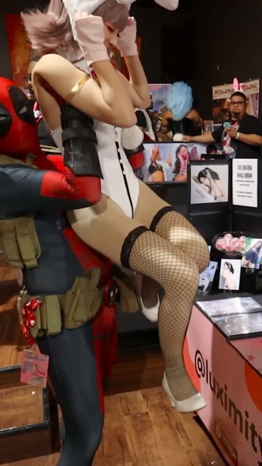 Deadpool finds. Deadpool keeps.

#deadpool #uppies #animeexpo #comiccomn #cosplay