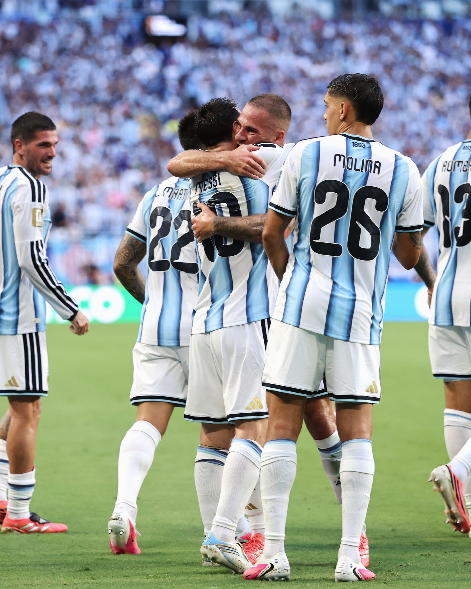 An assist for Macca as Argentina secured a 3-2 win over Cape Verde to reach the last 16 👏🇦🇷