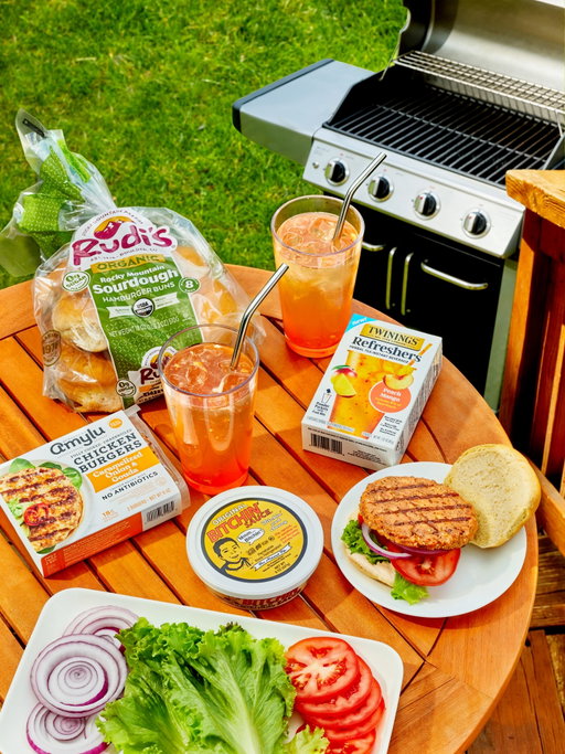 ☀️SUMMER BBQ GIVEAWAY ☀️

We’re kicking off Fourth of July weekend with a giveaway featuring some of our favourite summer essentials. 🍔☀️

One lucky winner will receive everything you need for the ultimate summer backyard BBQ! 

How to enter:
 ✨Follow @twiningsusa , @rudisbakery , @bitchinsauce , and @amylufoods 
 ❤️Like this post
 💬Comment below who you’re enjoying your summer BBQ with
 📲Bonus: Share this post to your Story + tag us for an extra entry

One lucky winner will receive:
✨A variety of Twinings Teas
 ✨Rudi’s VIP coupons
✨10 pack of Bitchin’ Sauce
✨ A variety of Amylu Foods’ burgers and sausages

GOOD LUCK! Giveaway ends 7/12 at 11:59PM ET. Open to US residents of legal age. No purchase necessary. This giveaway is not sponsored, endorsed, administered by, or associated with Instagram or Meta. One winner will be randomly selected and contacted via DM by @twiningsusa . We will never ask for credit card information or create additional accounts to claim your prize. See link in @twiningsusa bio for full rules & regulations.