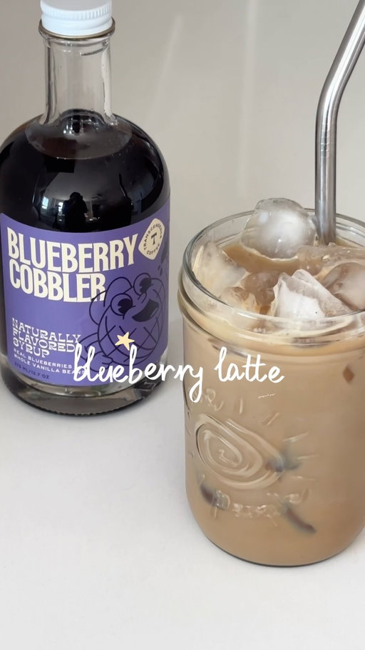 happy 4th!🇺🇸 Trying @transcendencecoffee new blueberry syrup and she’s a winner as always 🫐⭐️