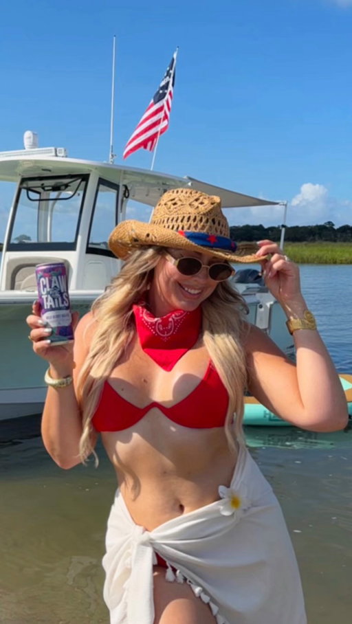 PSA: Use this audio today for the most perfect 4th of July content! Happy 250th Birthday America! 

#4thofjuly #saturdayinthepark #fourthofjuly #america #independence