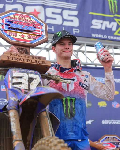 CAN WE GET A REDDD BUDDD?! 🏆🇺🇸 @Cole17Davies

Cole Davies goes 1-2 on the day to secure the overall 250MX victory at the Redbud National. 

#MonsterEnergy #ProMotocross @ProMotocross