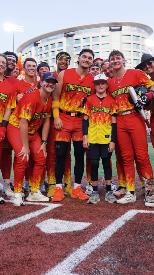 Tonight, we were privileged to honor Brody. One year ago,  Brody suffered life-threatening burns covering 45% of his body. After 10 surgeries and 38 days in the University of Iowa Burn Treatment Center, he’s back to doing what he loves most- simply being a kid. ❤️

#firefighters #bananaball #reels #universityofiowa #wholesome