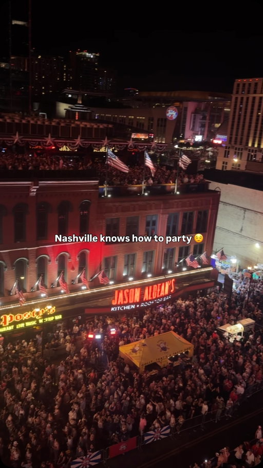 Nashville is just unmatched 😌

#olered #nashville #broadway