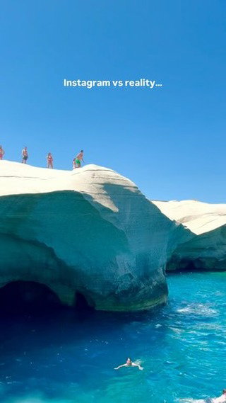 I survived the moon beach in Milos…. 

so much more respect for my little brother who fearlessly and gracefully flies off cliffs like this 😅

📍Sarakiniko, Milos, Greece

#milosgreece #sarakiniko #moonbeach #milosisland #cliffjump