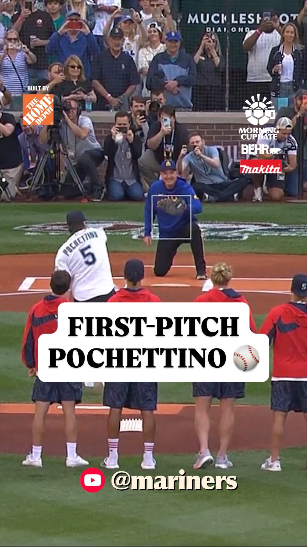 FROM THE PITCH TO THE PITCHER’S MOUND, MAURICIO POCHETTINO AND THE USMNT CONTINUE TO IMPRESS 🇺🇸

@_bettsg relives the USMNT’s day at the ballpark and the baseball skills they showcased as the team was honored ahead of their round-of-16 match against Belgium in Seattle on Monday ⚾

Don’t miss today’s Morning Cupdate presented by @homedepot.