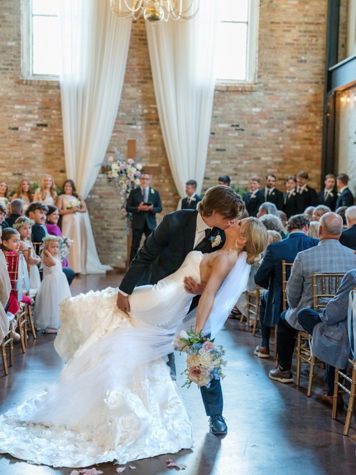 One year with my beautiful wife! Thankful for all the memories and excited for the next chapter. I love you forever @abbybchance