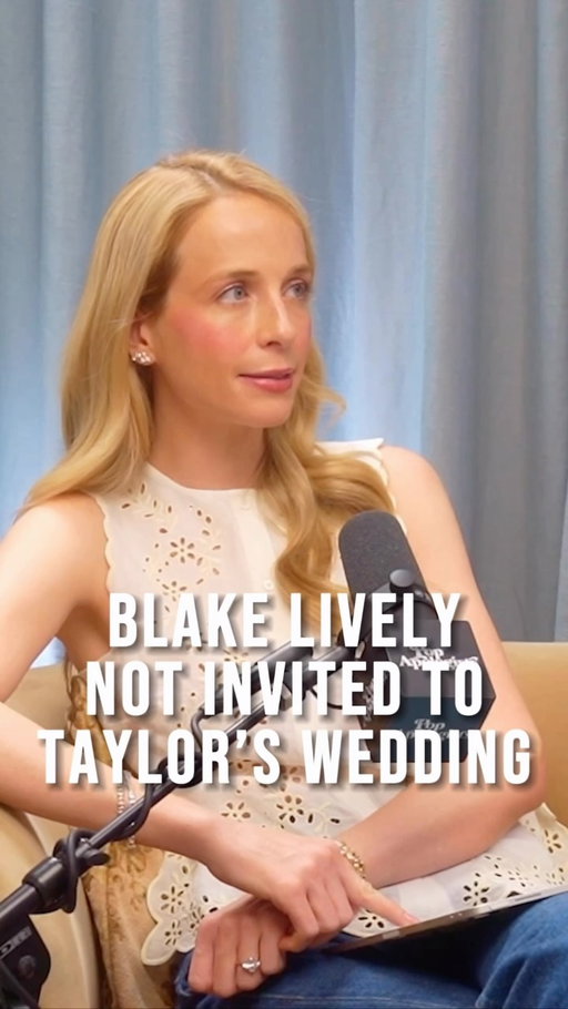 Comment “Taylor” for a link to the episode!

✨369: TAYLOR SWIFT WEDDING EMERGENCY EPISODE!!!!!✨ 

📸: Shutterstock