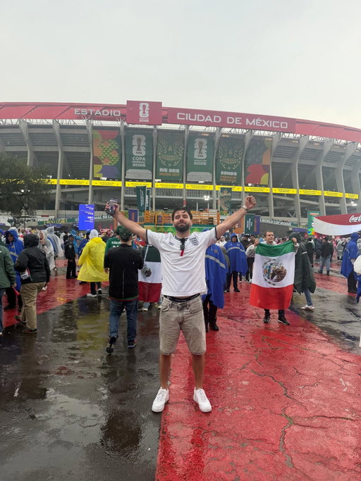 He has arrived 🇲🇽🏴󠁧󠁢󠁥󠁮󠁧󠁿