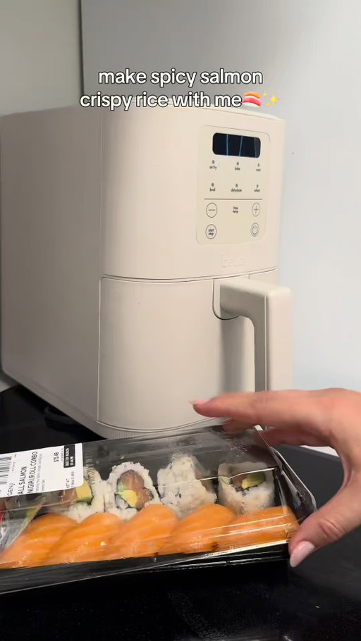 easy 15-minute, $15 spicy salmon crispy rice recipe 🌶️🍣

link in bio to shop our 4QT Slim Air Fryer!