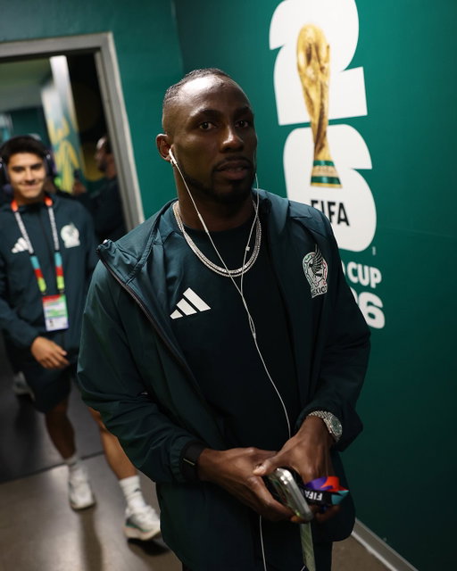 Ya en el Coloso, listos para otra noche inolvidable 🏟️🇲🇽

¡Que el Estadio Ciudad de México vibre en su último partido en esta Copa del Mundo! ✨

Recuerda que el arranque del partido será a las 19:00 hrs. CDMX 

#SomosMéxico