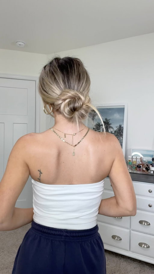 Low Messy Bun 🍒☁️🌊🦪 because idk about you guys but it’s hottttttttt and easy hairstyles that are up & out of my face are the only logical option lately for a guaranteed good hair day! 

Save this quick hairstyle for later when you’re in need of a little summer hair inspo! 🤍 

#hairtutorial #hairstyles #summerhairstyles #lowbun #messybun
