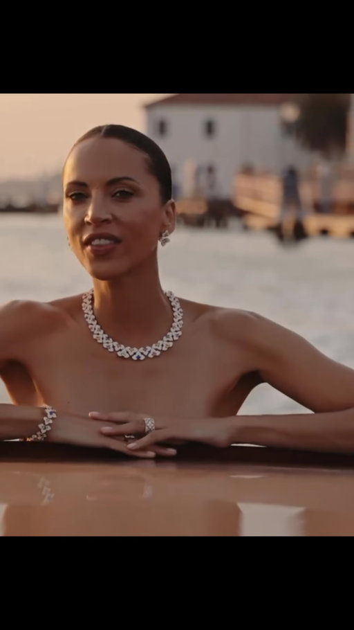 On her way to Meraviglia, @noemielenoiroff wears the High Jewelry interpretation of the iconic Venetian Princess collection.

Inspired by the city that gave life to Roberto Coin’s creative vision, the collection celebrates Venice through light, artistry, and extraordinary craftsmanship, transforming its enduring beauty into timeless creations.

#RobertoCoin #Meraviglia #HighJewelry #RaffiJewellers #Toronto Yorkdale