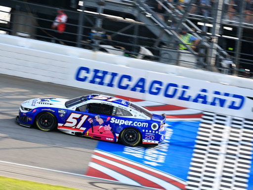 Had some deep dish pizza with the wife, met some awesome fans and went racing in Chicagoland. Thanks for having us 🤙 @rickwareracing @racewithsuper @savewithsuper @rocketdoctor.io #chevy #happy4thofjuly #chicagoland